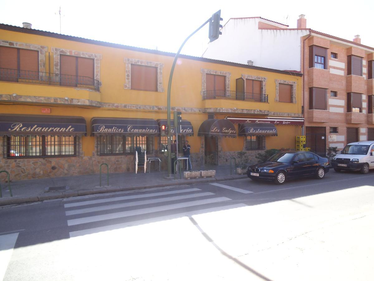 Hostal Los Galgos Yepes Ngoại thất bức ảnh