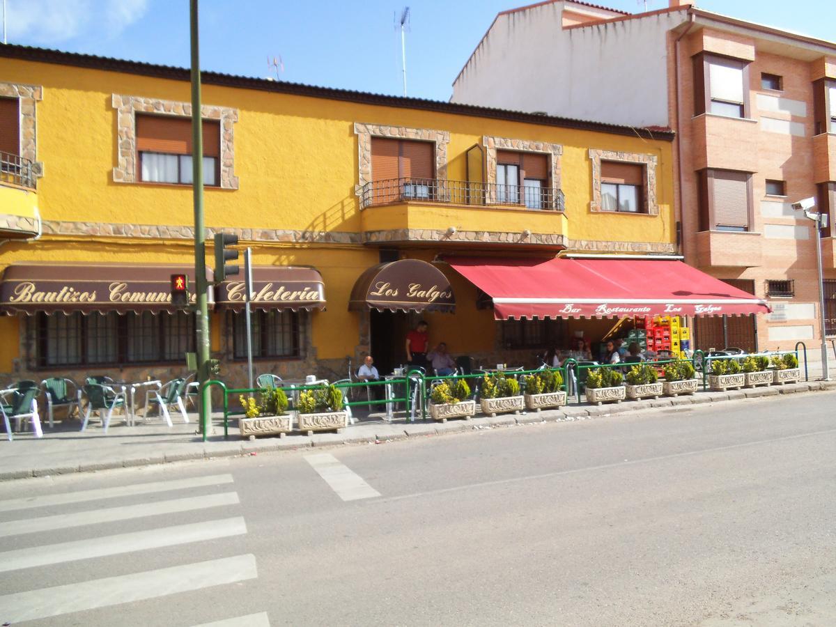 Hostal Los Galgos Yepes Ngoại thất bức ảnh