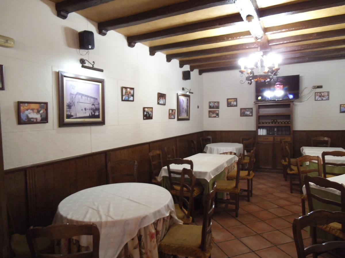 Hostal Los Galgos Yepes Ngoại thất bức ảnh